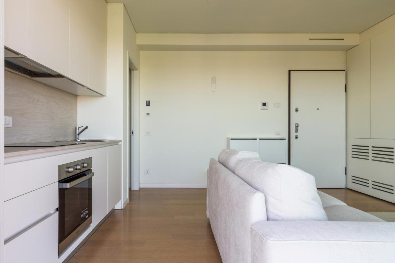 Luxury Flat With Pool Gym Parking - Unit9b