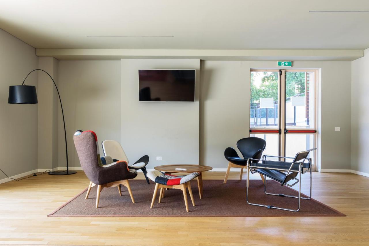 Luxury Flat With Pool Gym Parking - Unit9b Apartment Mailand